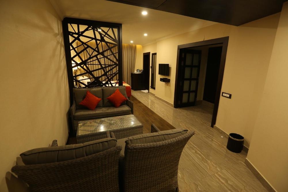Room image 4